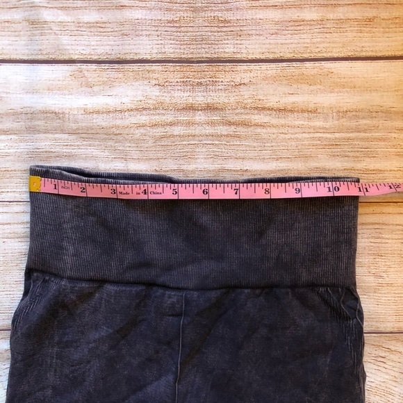 Avocado Leggings 🎉 - Picture 8 of 14